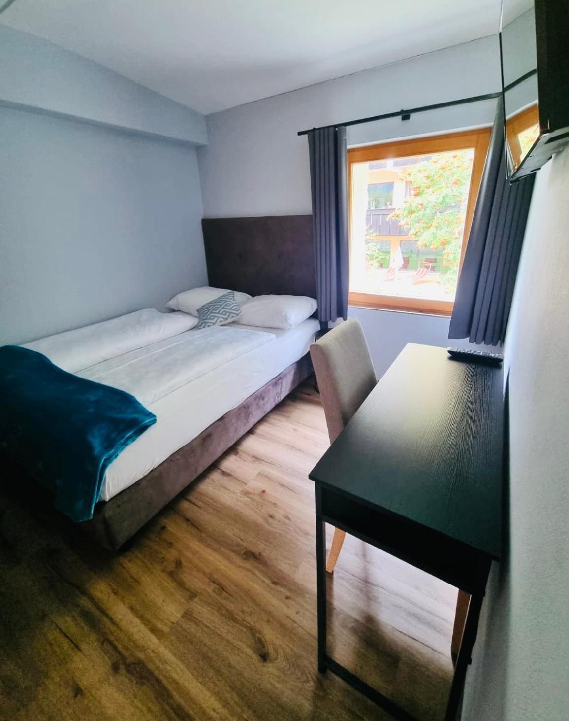 Glacier Rock Guesthouse Solda Εξωτερικό φωτογραφία